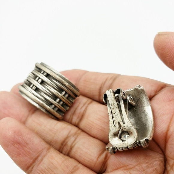 Vintage Earrings | 70s Tribal Silver Tone Clip-On - Picture 3 of 5